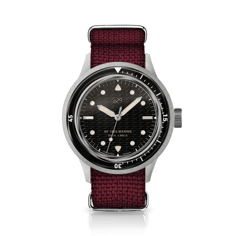 1956 Marine, Steel / Black