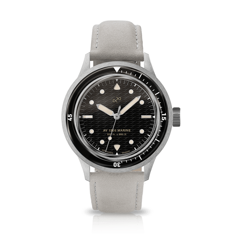 1956 Marine, Steel / Black