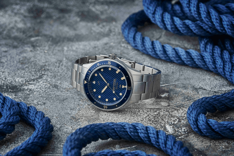 1926 At'sea, Steel / Blue Turtle Vintage